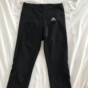 ADIDAS Women’s small crop leggings